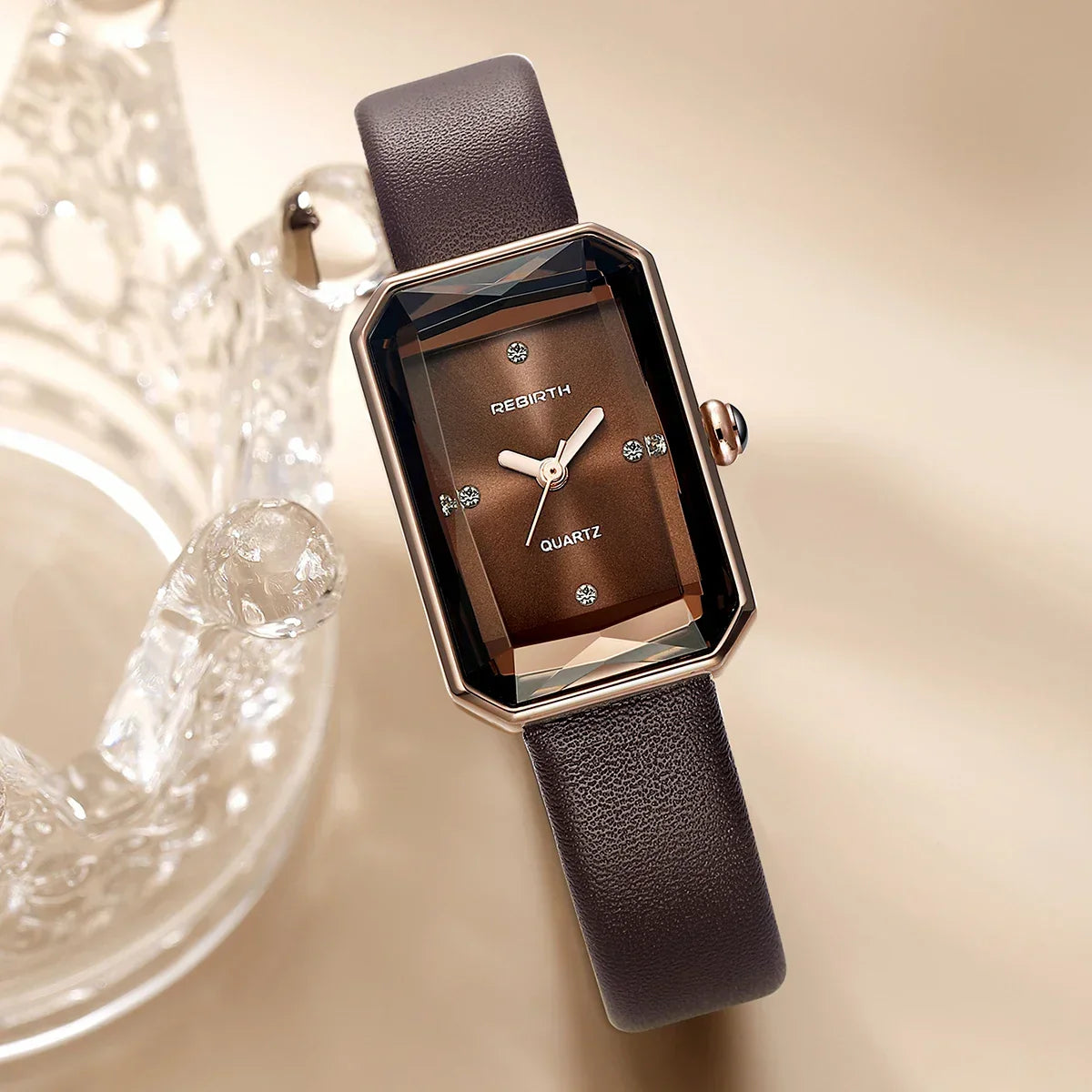 Elegant Versatile Quartz Watch